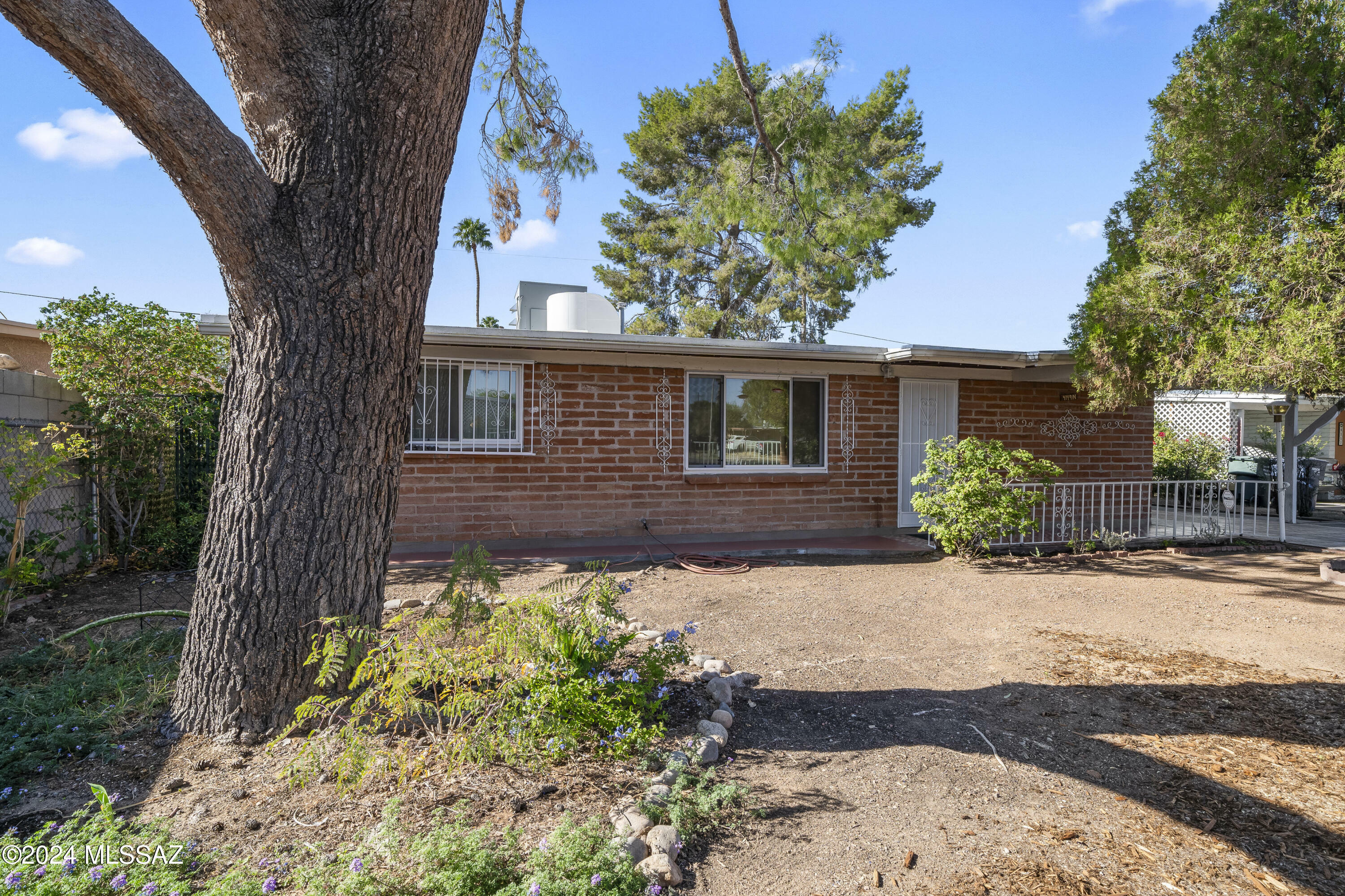 Property Photo:  4149 N Iroquois Avenue  AZ 85705 