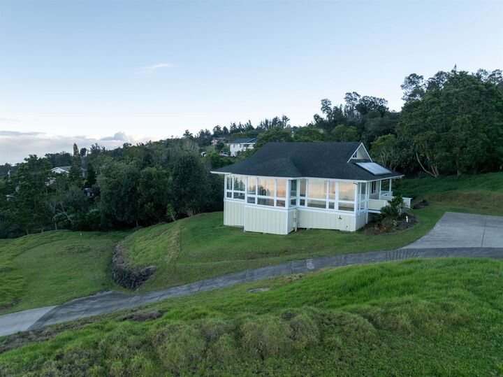 Property Photo:  210 Napoko Pl  HI 96790 