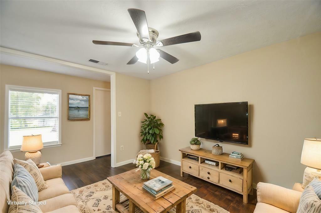 Property Photo:  2107 Park Avenue  TX 77581 