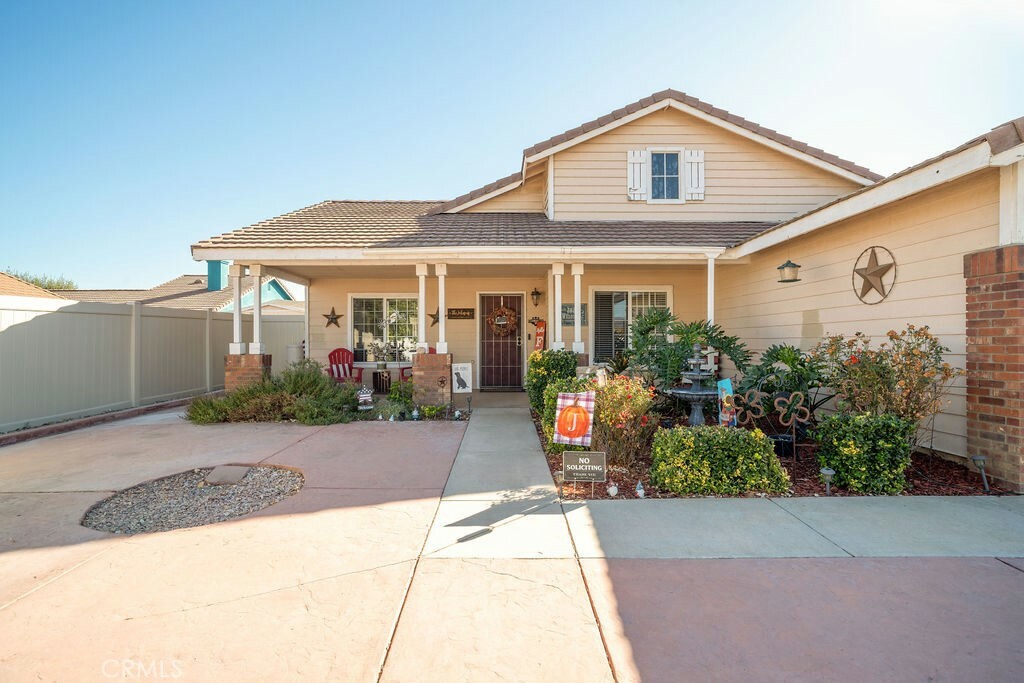 Property Photo:  32792 Trailwood Court  CA 92595 