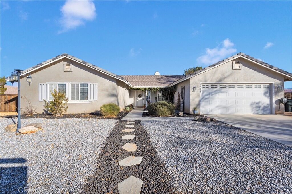 Property Photo:  22455 Gold Bar Court  CA 92307 
