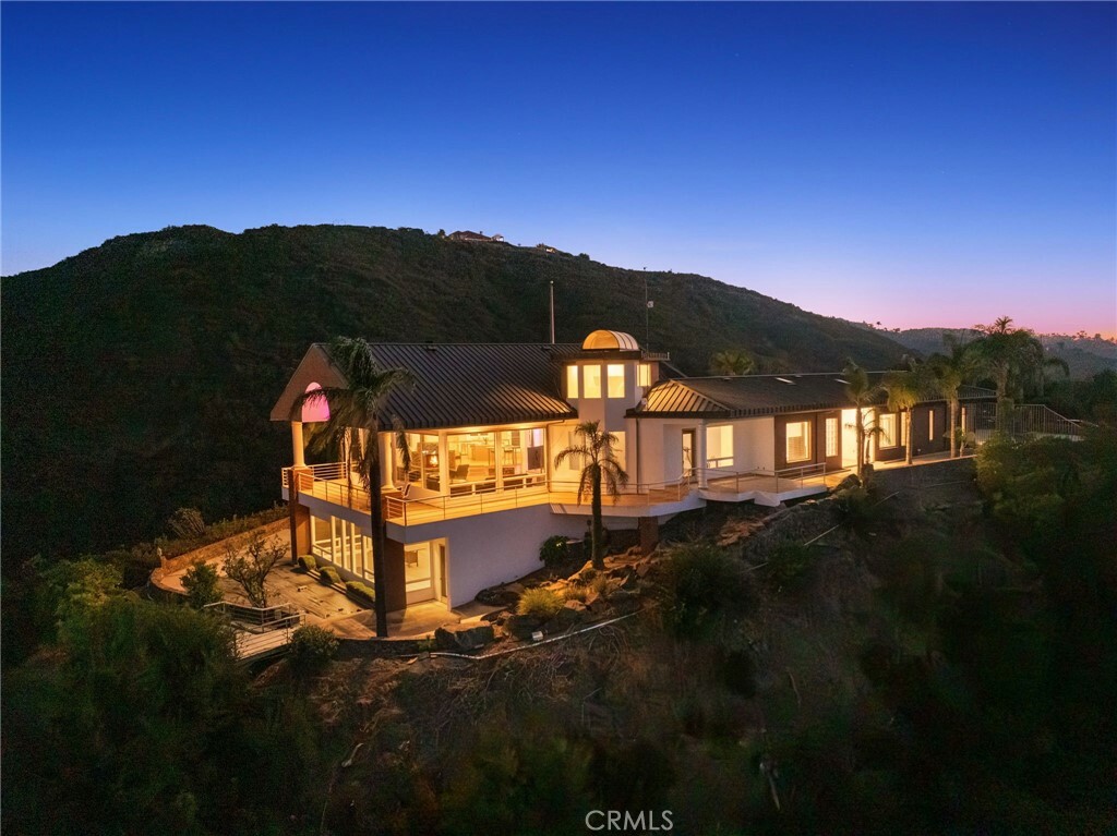 Property Photo: 42600 Pradera Way CA 92590