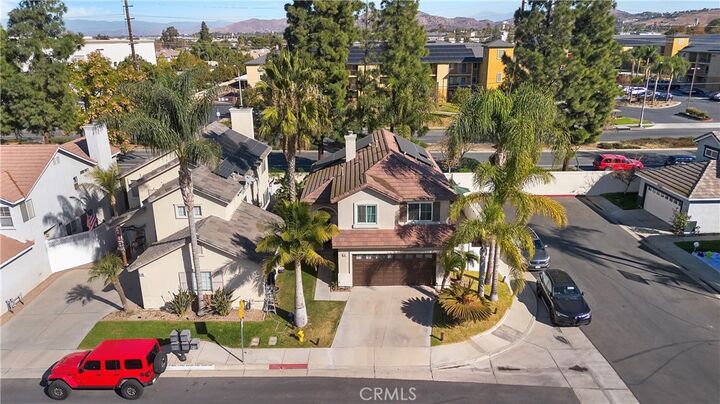 Property Photo:  901 Primrose Lane  CA 92878 