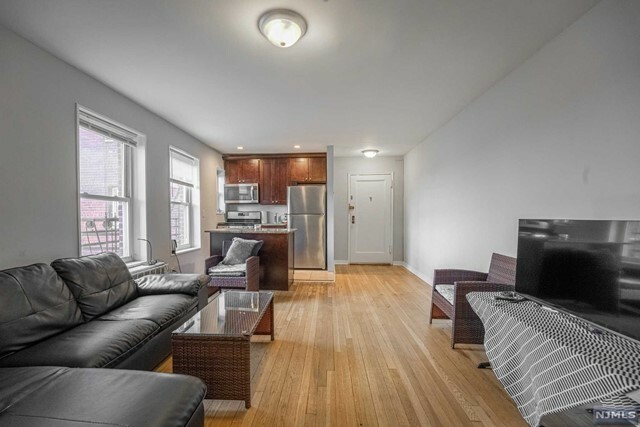 Property Photo:  210 Woodcliff Avenue 4H  NJ 07047 