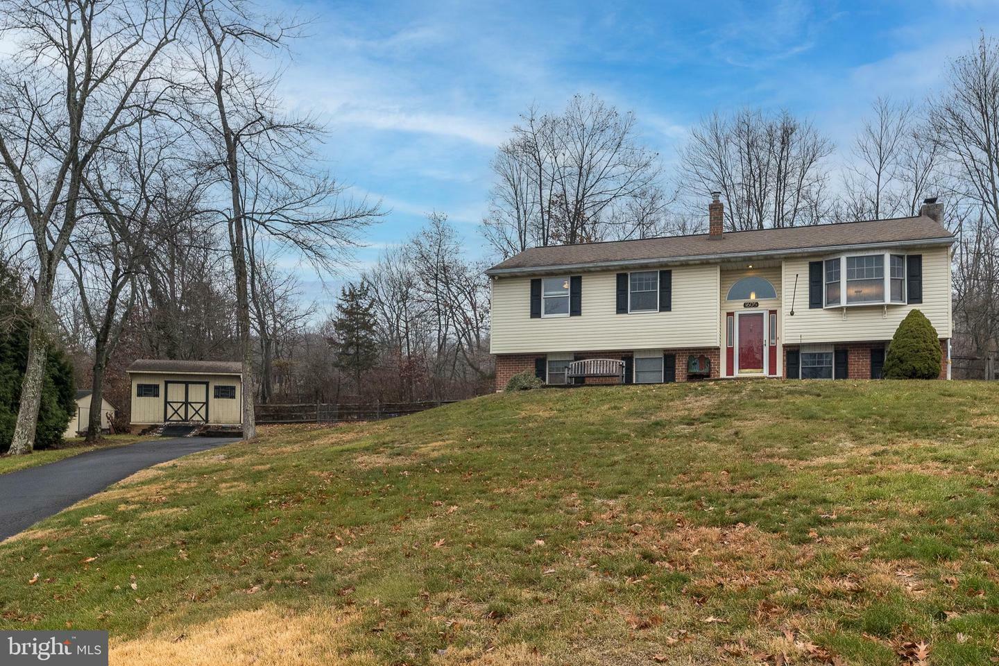 Property Photo:  1605 N Valley Road  PA 19464 