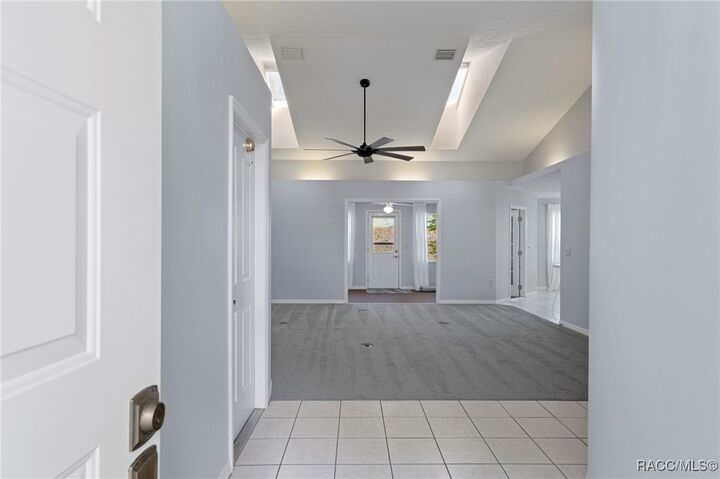 Property Photo: 716 Balmoral Court FL 34453