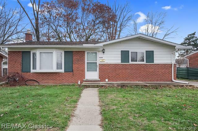 Property Photo:  22216 N Brandon Street  MI 48336 