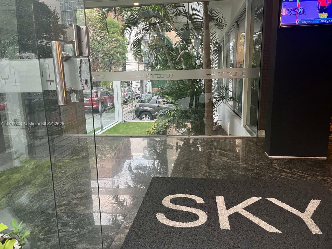 Property Photo:  Sky Condominium Equipetrol Norte Calle J 404   SANTA CRUZ 