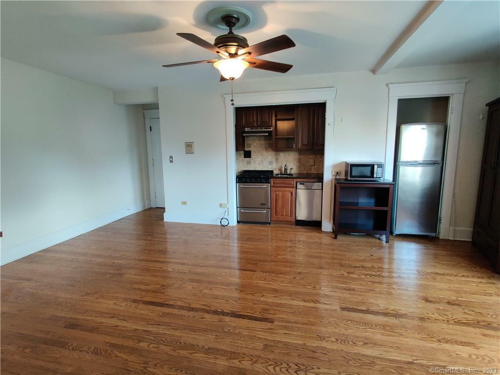 Property Photo:  53 Prospect Street 301  CT 06901 