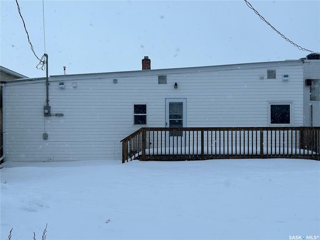 Property Photo:  732 Desmond Street  SK S0G 2B0 