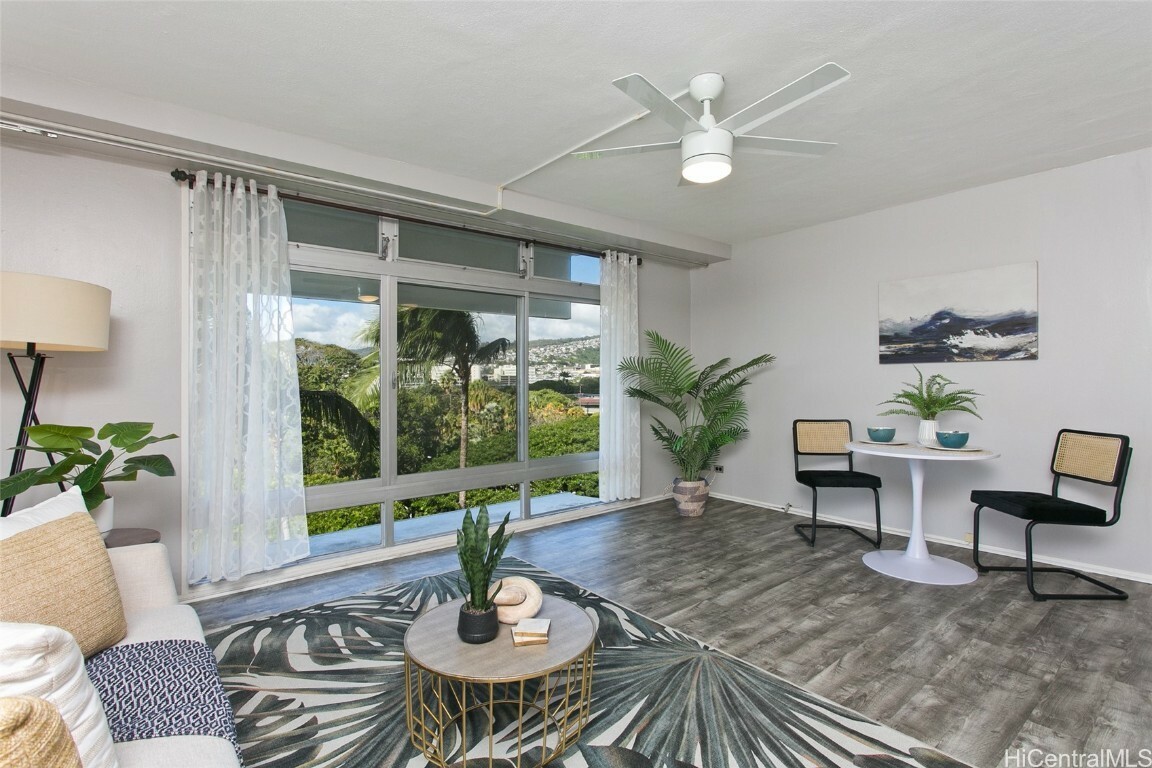 1515 Nuuanu Avenue 654  Honolulu HI 96817 photo