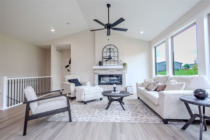 Property Photo: 1216 S 92nd Street IA 50266