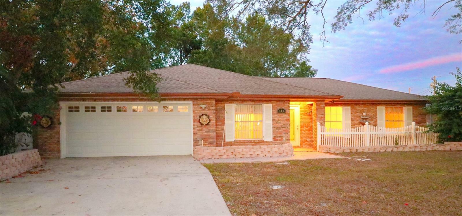 Property Photo:  536 Fourwind Street  FL 32725 