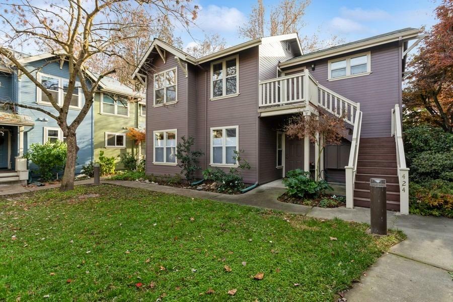 Property Photo:  426 T Street Lower  CA 95811 