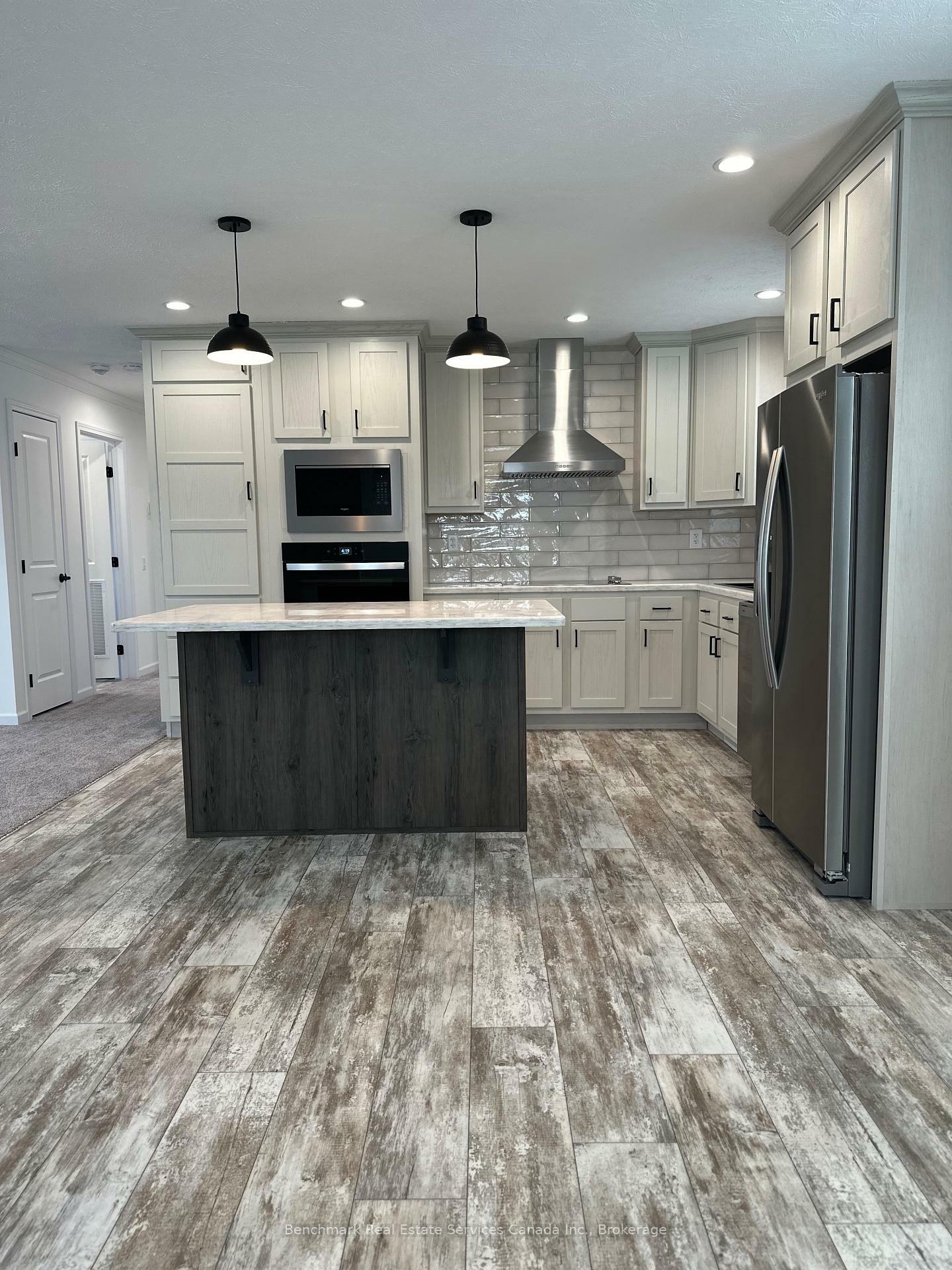 Property Photo: 212 Spruce Drive ON N4N 3B8