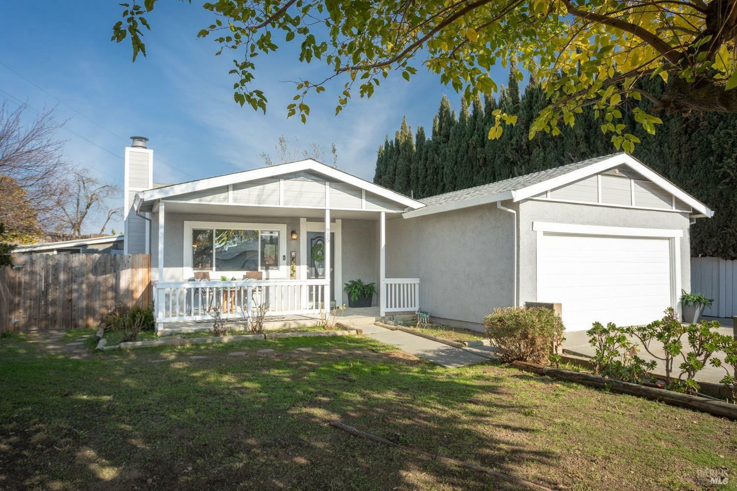 Property Photo:  615 N 2nd Street  CA 95620 