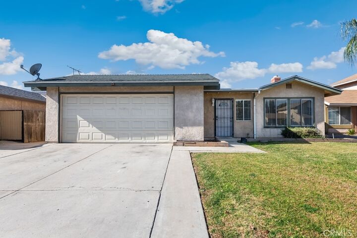 Property Photo: 14421 Chantry Drive CA 92553
