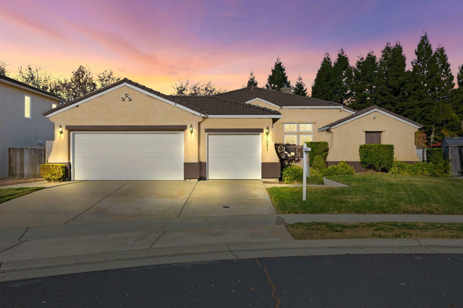 Property Photo:  321 Waterfield Drive  CA 95678 