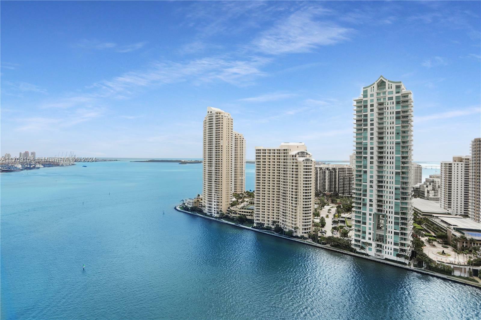 Property Photo:  325 S Biscayne Blvd 2819  FL 33131 