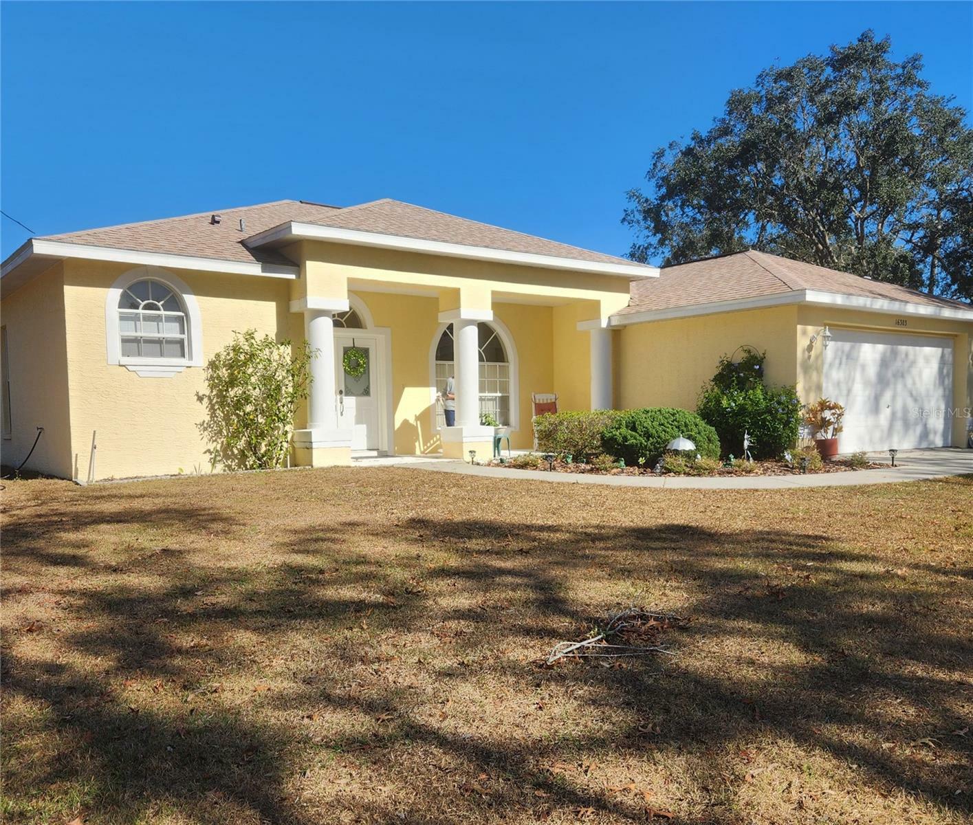 Property Photo:  16303 Verndale Lane  FL 34610 