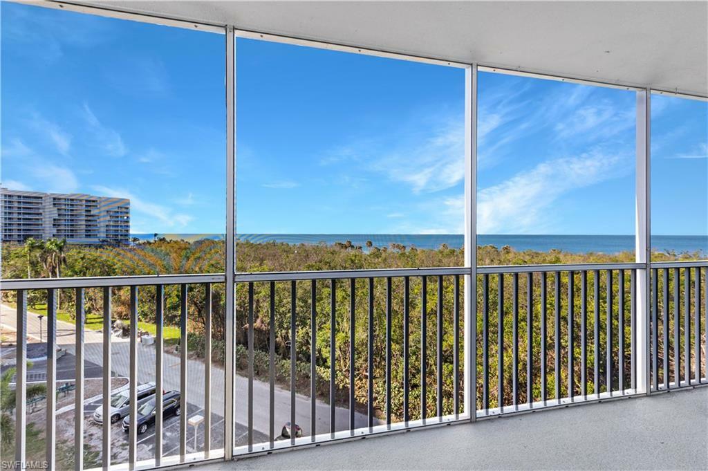 Property Photo: 5 Bluebill Ave 701 FL 34108