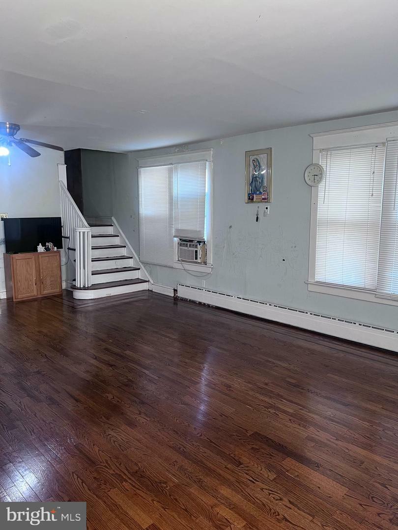 Property Photo:  2202 Gross Avenue  NJ 08110 