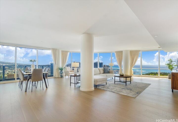 1296 Kapiolani Boulevard 4703  Honolulu HI 96814 photo