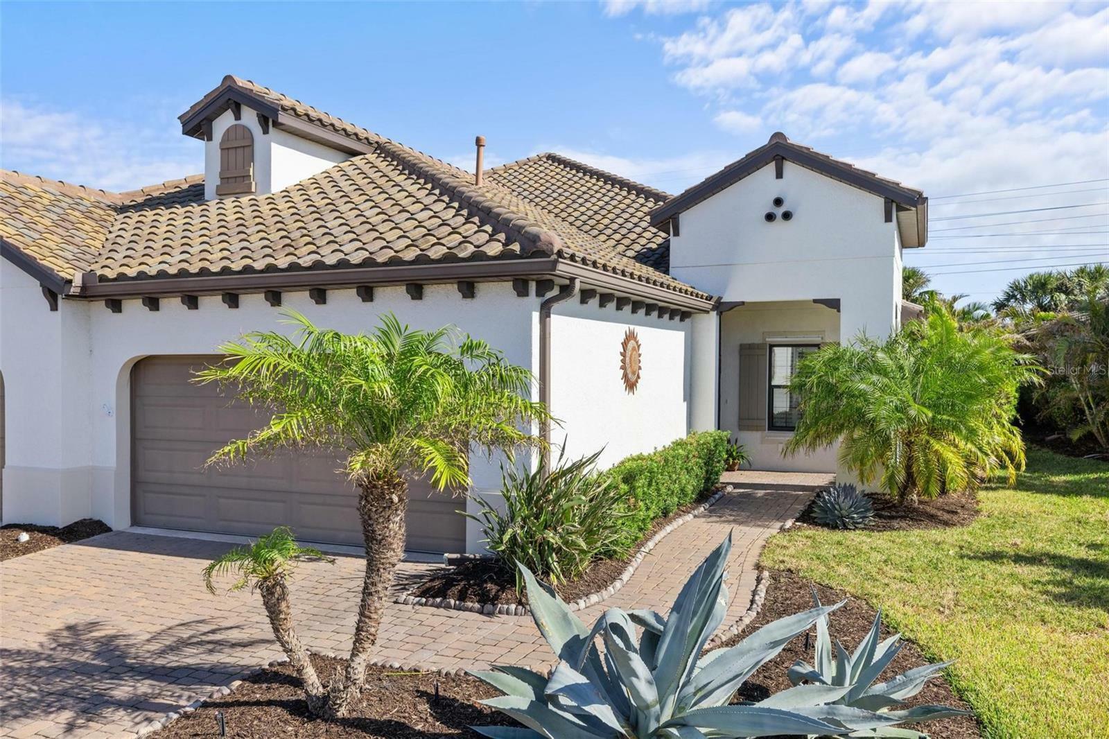 Property Photo: 11241 Mc Dermott Court FL 34223