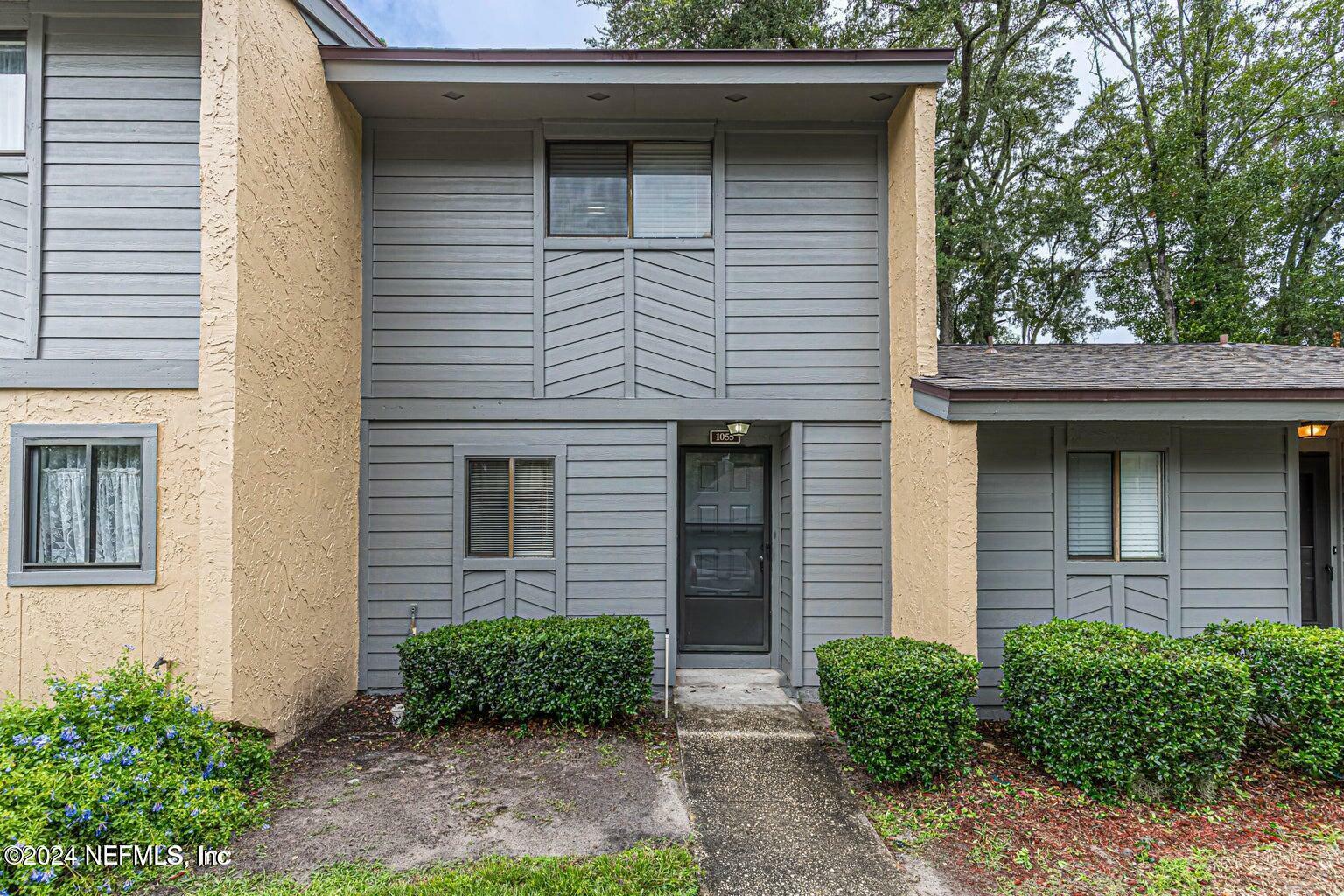 Property Photo:  85 Debarry Avenue 1055  FL 32073 