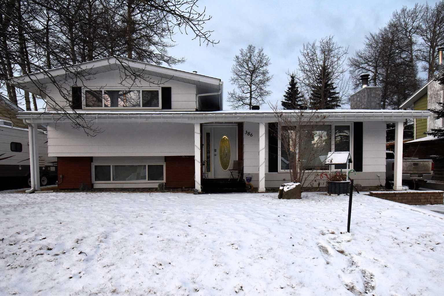 Property Photo:  386 Mountain Street  AB T7V 1K6 