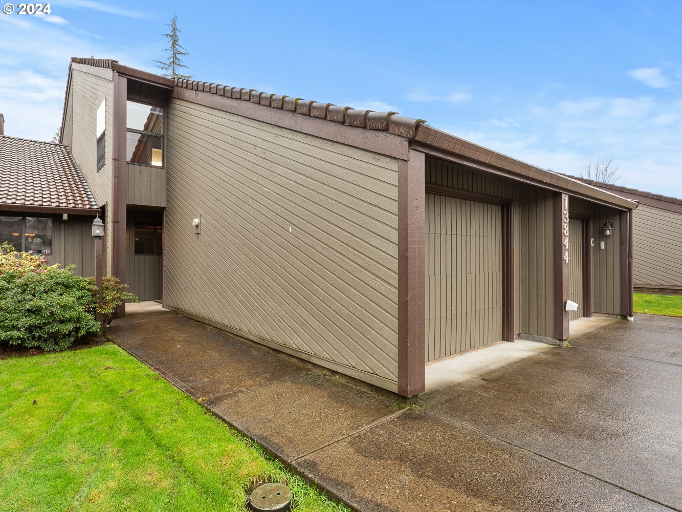 Property Photo:  13844 NW 10th Ct D  WA 98685 