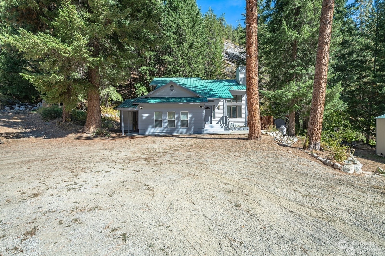 Property Photo:  17976  Entiat River Road  WA 98822 