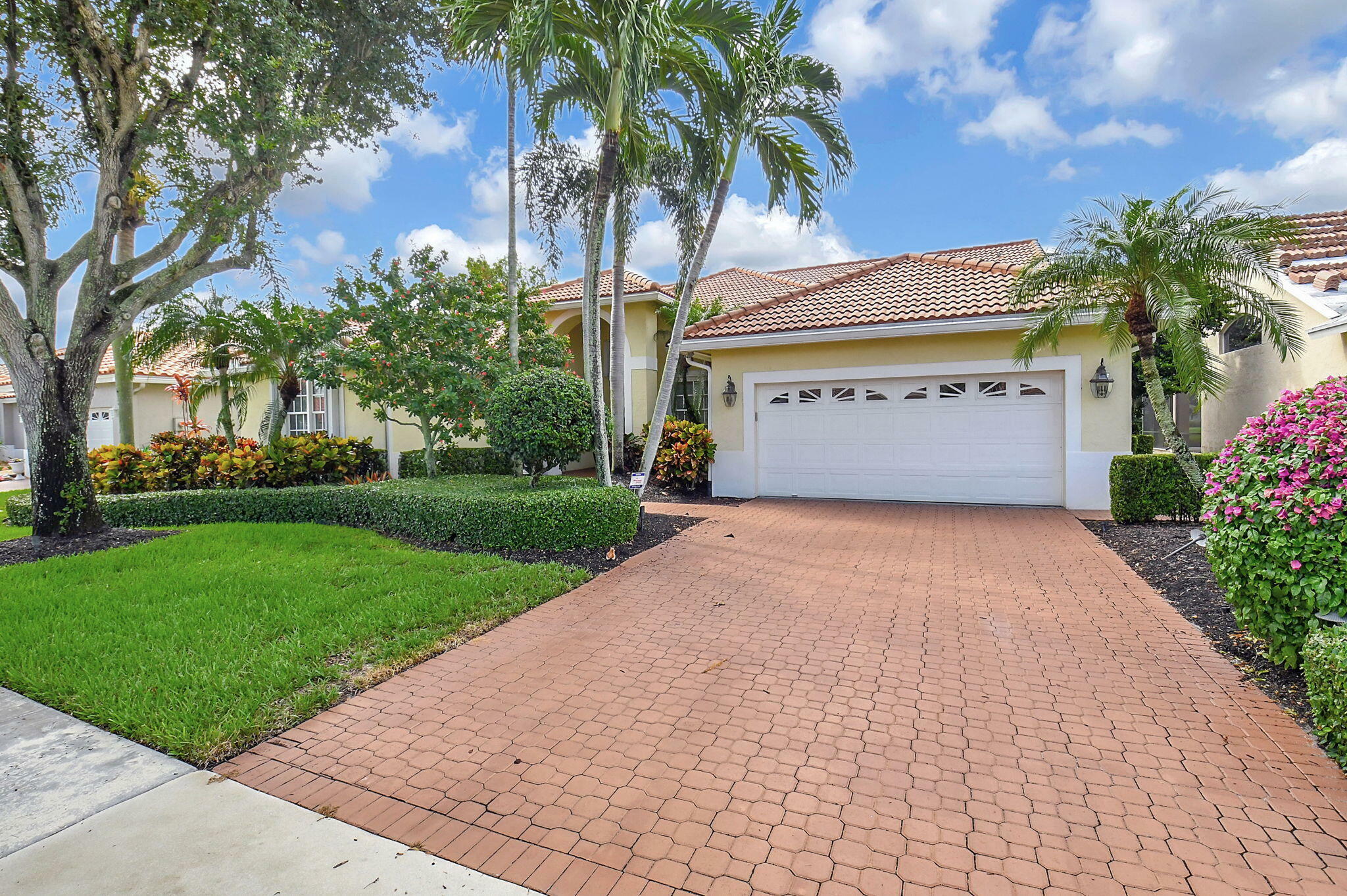 Property Photo:  7752 Bridlington Drive  FL 33472 