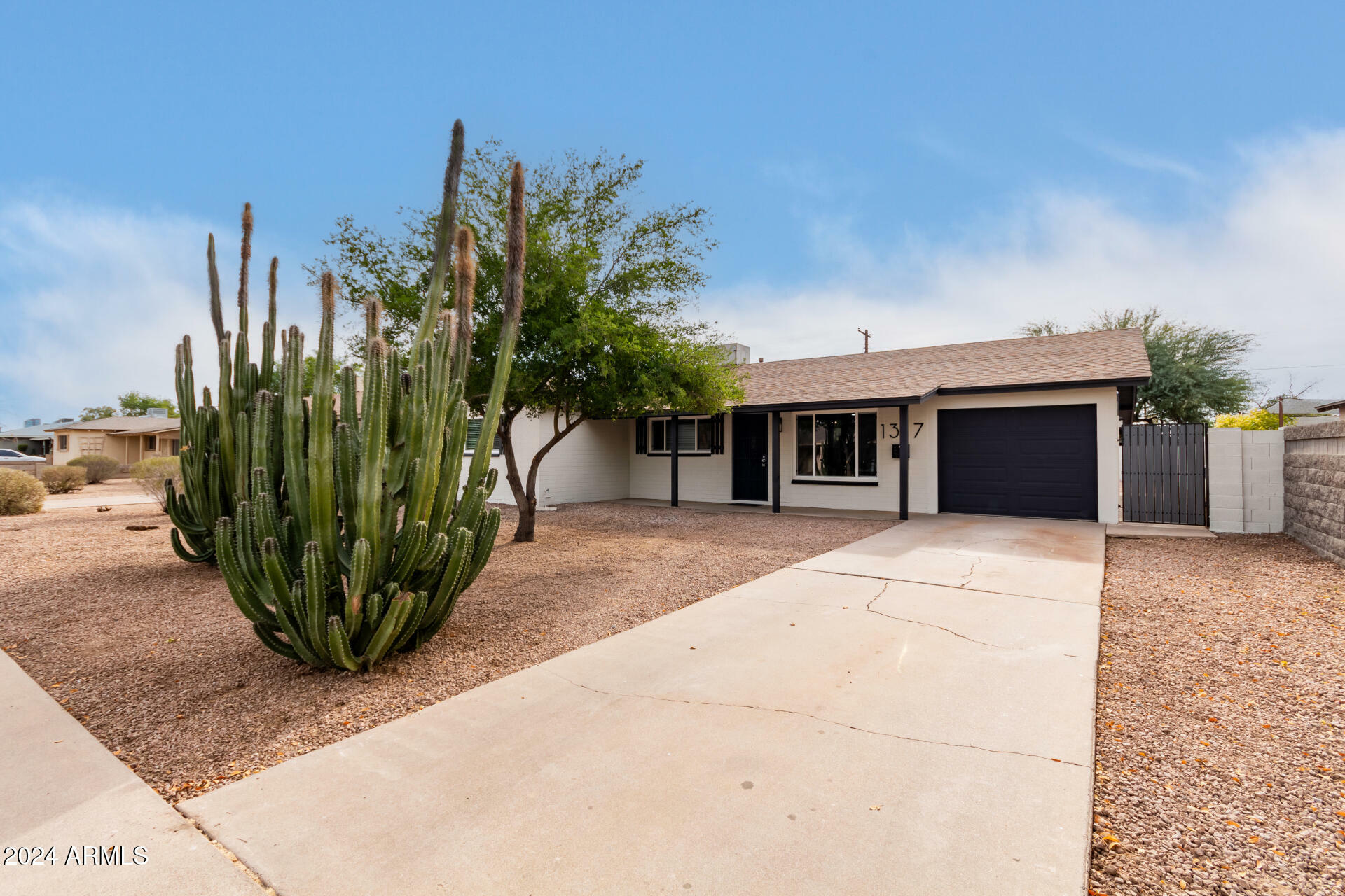 Property Photo:  1317 W 6th Street  AZ 85281 