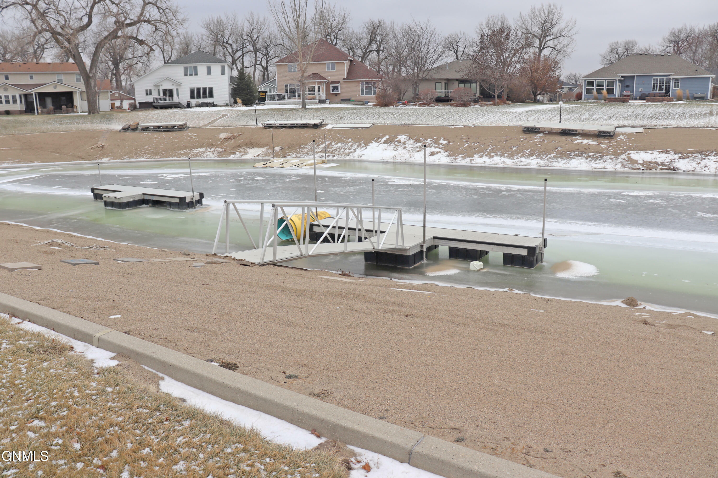 Property Photo:  3111 Bay Shore Bend SE  ND 58554 