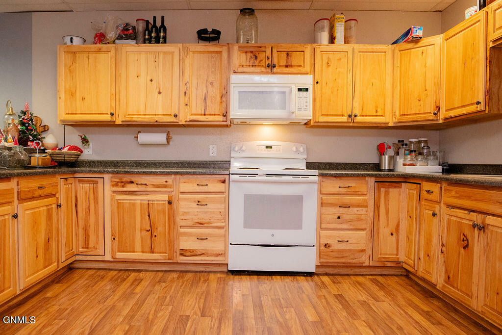 Property Photo:  208 Center Street  ND 58492 