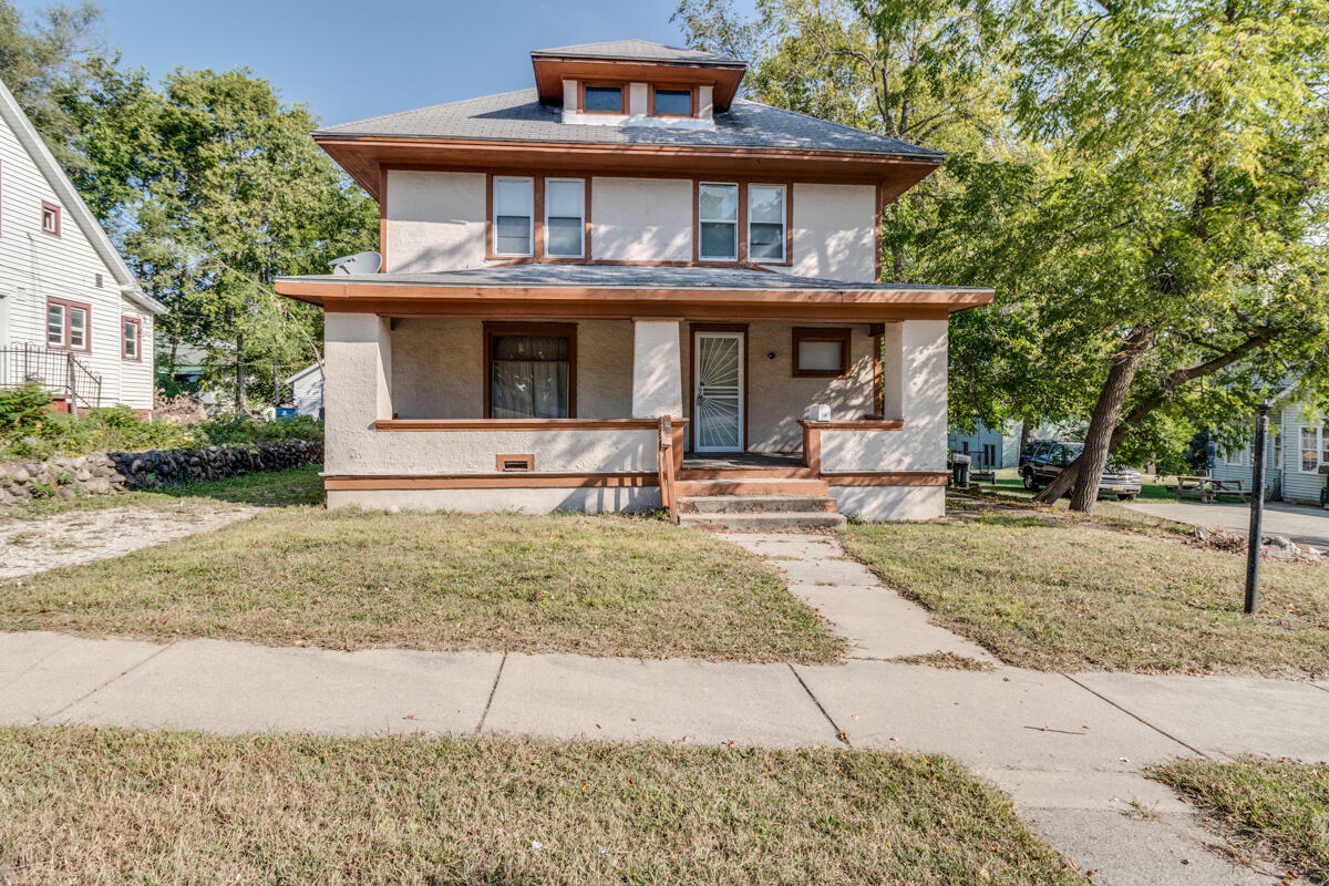 Property Photo:  14 Greenwood Avenue  MI 49017 