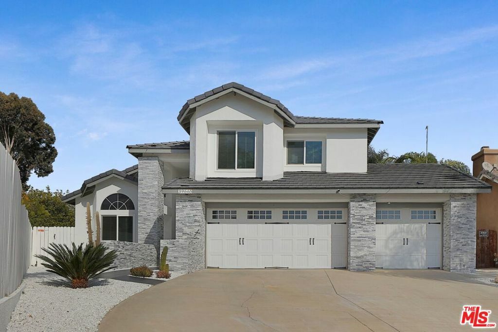 Property Photo: 39665 Maple Leaf Court CA 92563