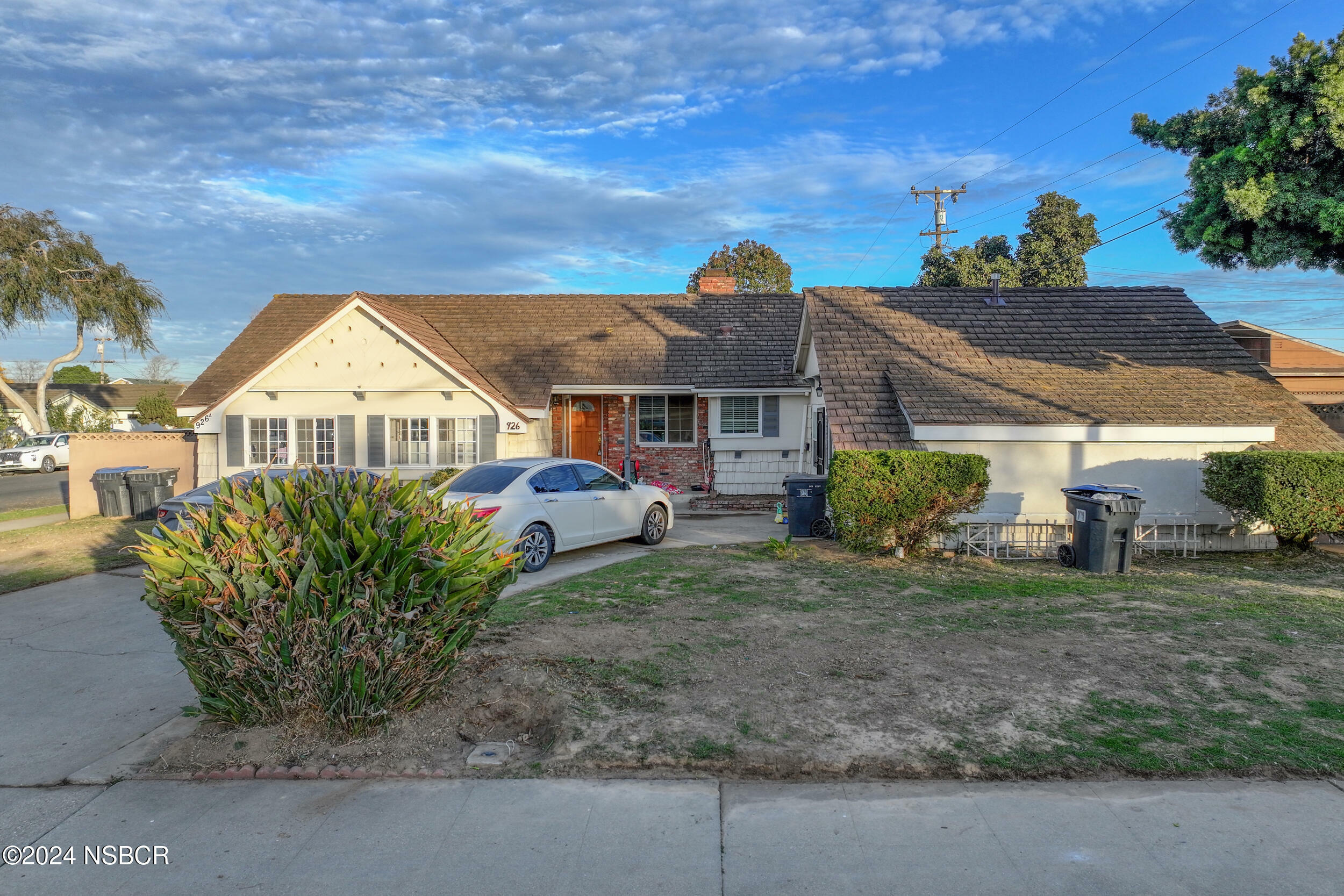 Property Photo:  926 N School Street  CA 93454 