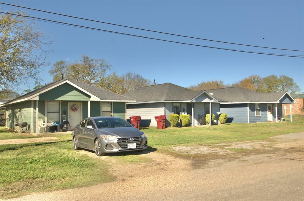 Property Photo:  501, 503, 505 15th Street  TX 75446 