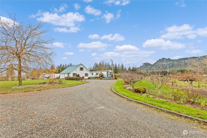 Property Photo:  4332  Minaker Road  WA 98295 