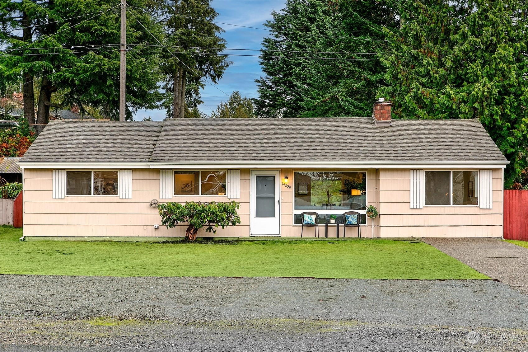 Property Photo:  14830  8th Avenue NE  WA 98155 