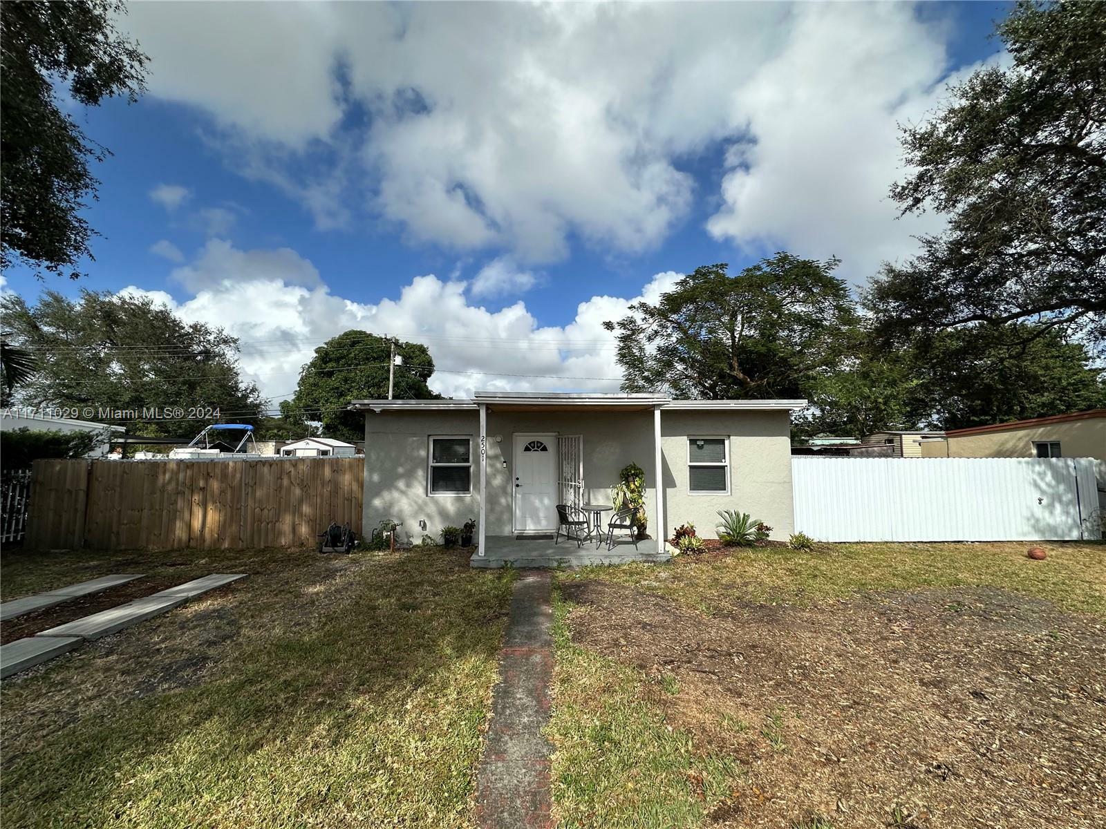 Property Photo:  2501 NW 161st St  FL 33054 