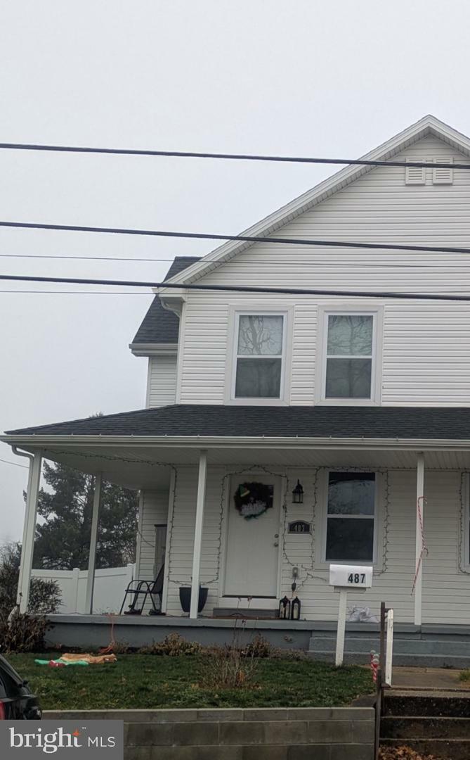 Property Photo:  487 State Street  PA 17025 