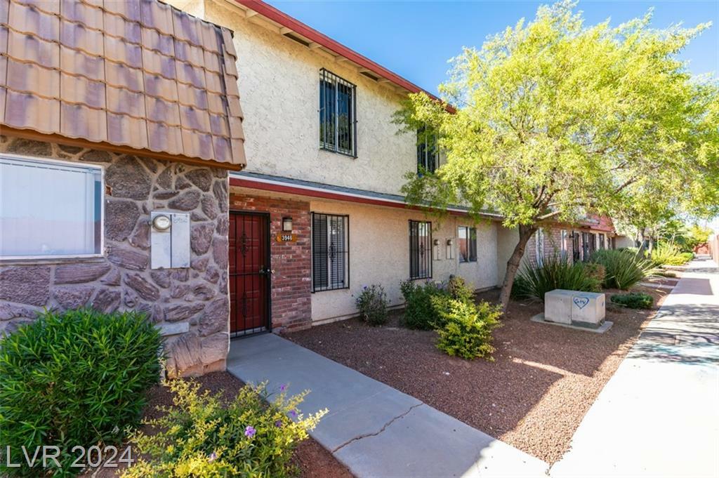 Property Photo:  3946 Torsby Place  NV 89119 