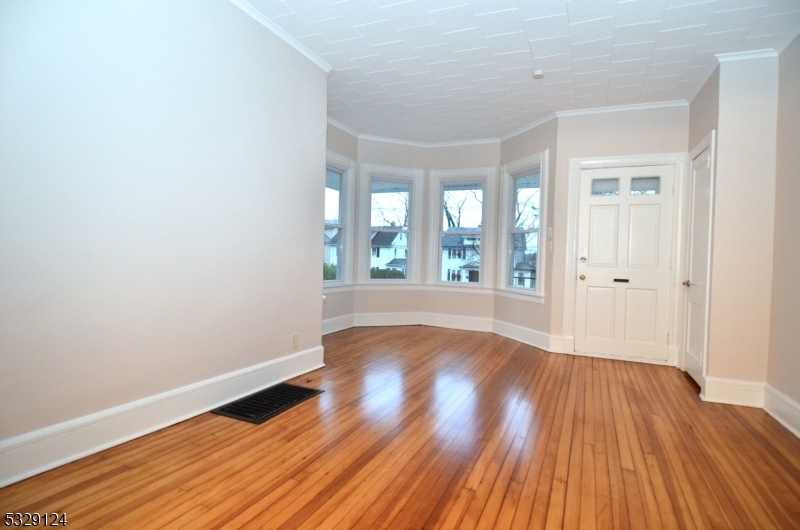 Property Photo:  312 Park St  NJ 07090 