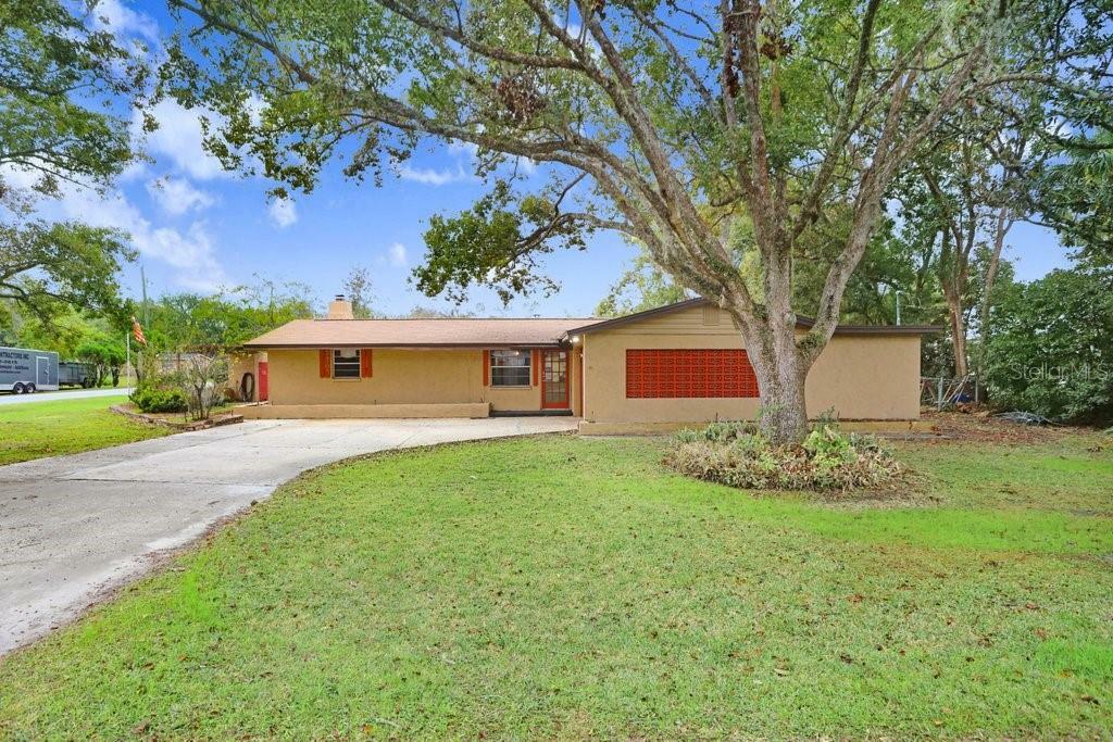 Property Photo:  3703 Perdew Drive  FL 34638 