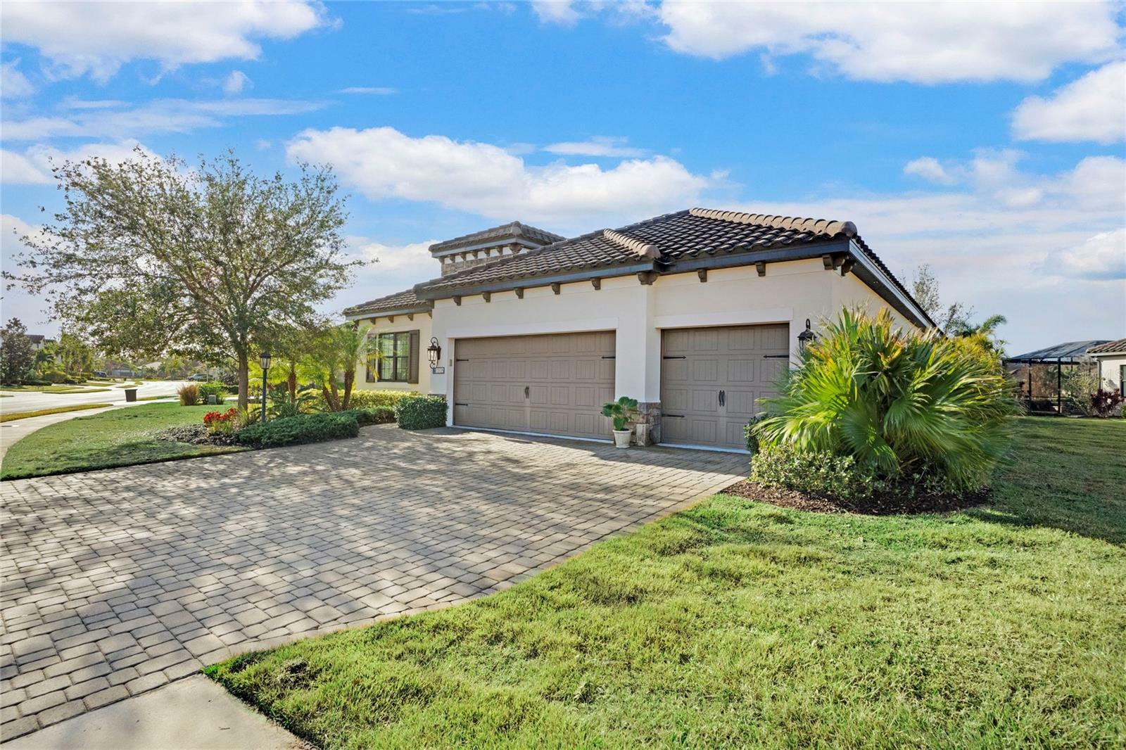 Property Photo:  13126 Indigo Way  FL 34211 