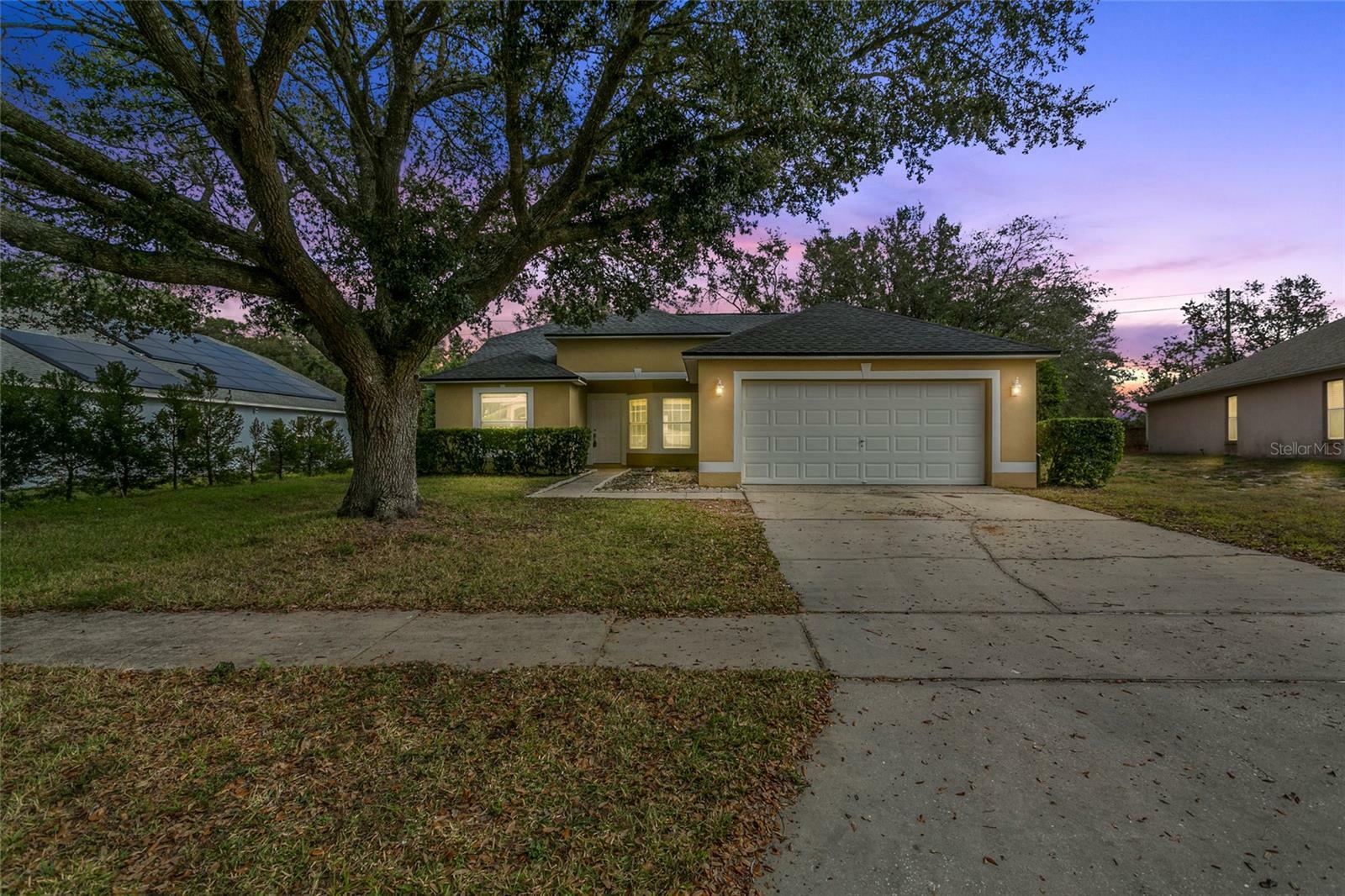 Property Photo:  846 Grand Hughey Court  FL 32712 