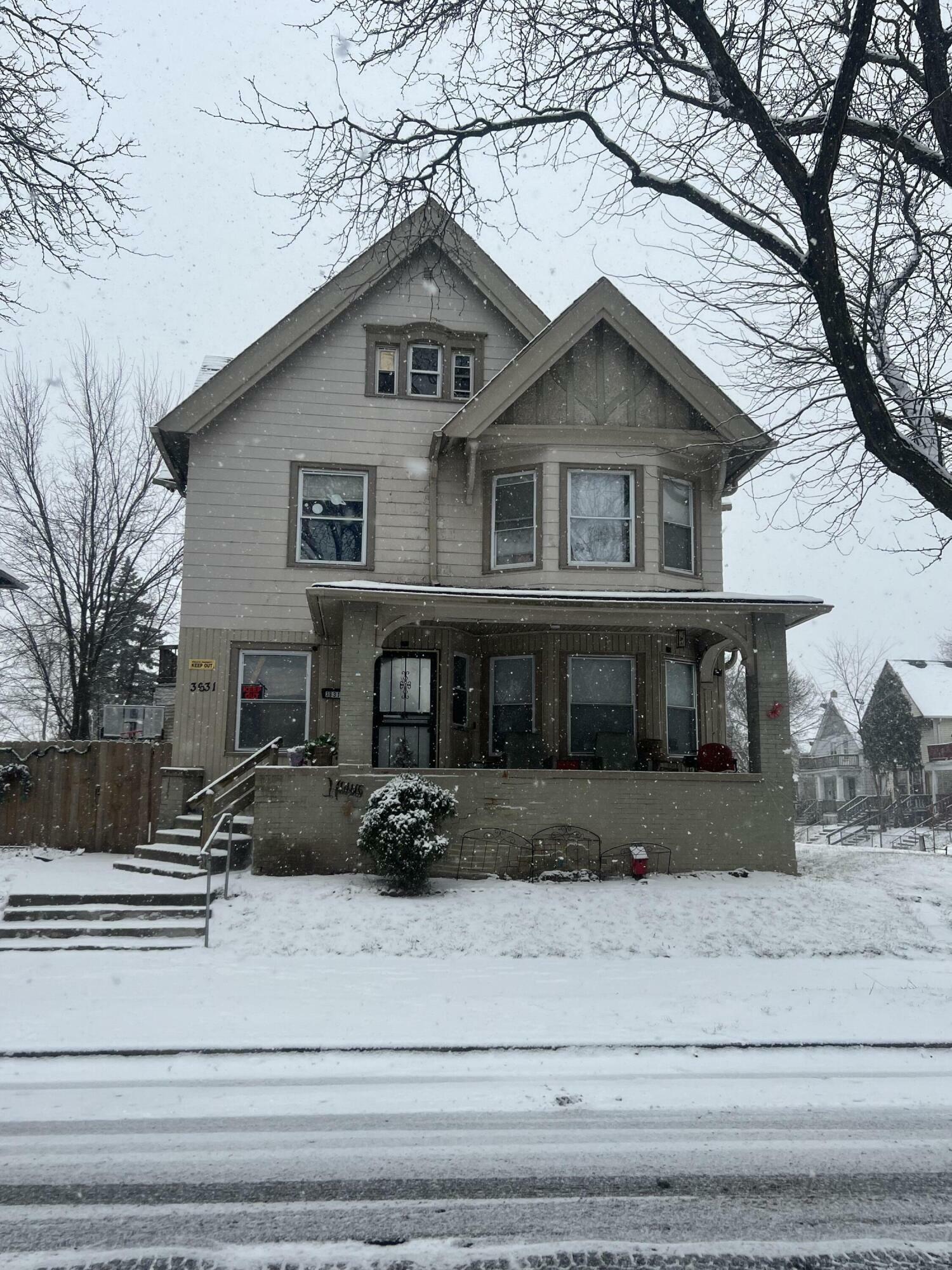 Property Photo:  3631 W Brown St  WI 53208 